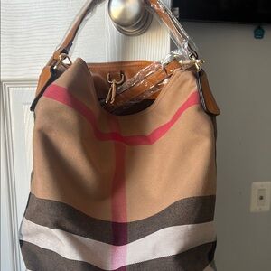 Burberry Women's Bag bucket bag/Crossbody -High-Quality Replica Bag